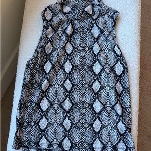 Sleeveless Snakeskin Print Top